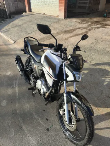 Yamaha Factor 150cc 2025 Branca Muito Nova
