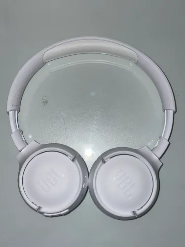 Headphone Bluetooth JBL Tune 520BT Branco - Estado de Novo!