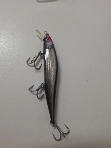 Isca artificial para pesca 