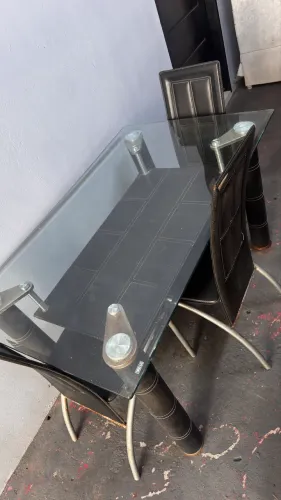 Mesa de Vidro