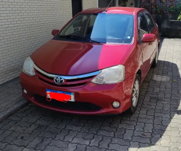 Toyota Etios XLS Sedan 1.5 Flex 16V 5P Mec. 2013