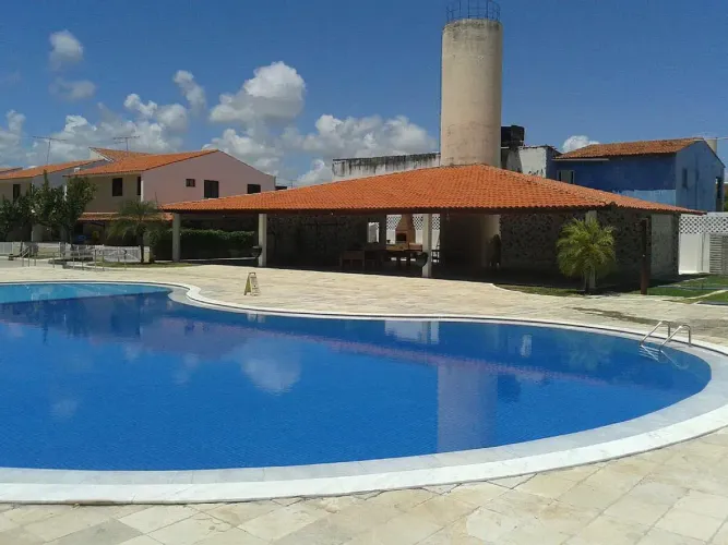 VENDO CASA CONDOMÍNIO FECHADO EM MARIA FARINHA, 4 QUARTOS, SUITE, 3 GARAGENS, LAZER COMPLE