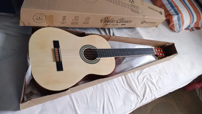 Vendo violão novo na caixa | aceito ofertas