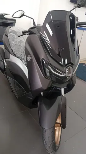 Moto Nova Nmax