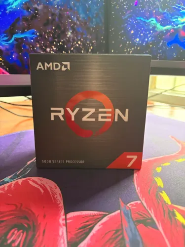 Vende se Processador AMD Ryzen 7 5700X Novo 