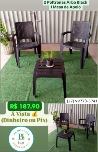 Conjunto Mesinha de apoio + 2 Poltronas Plástica