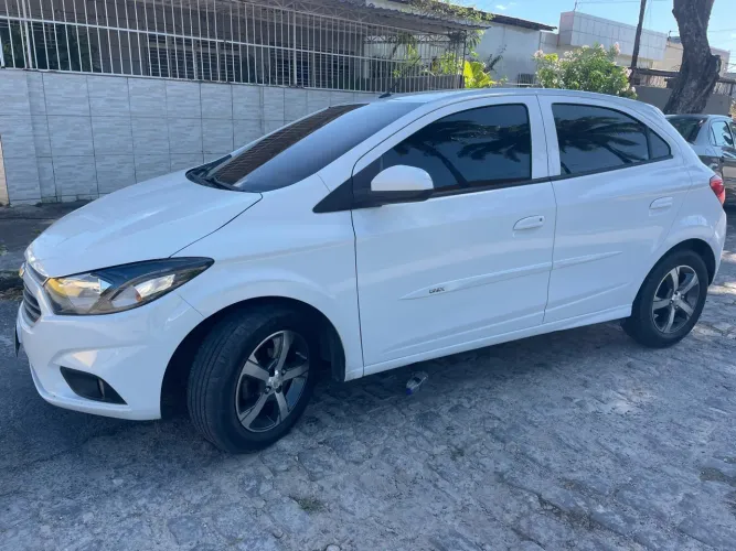 Chevrolet Onix Hatch LT 1.0 8V Flex Mec. 4P 2018