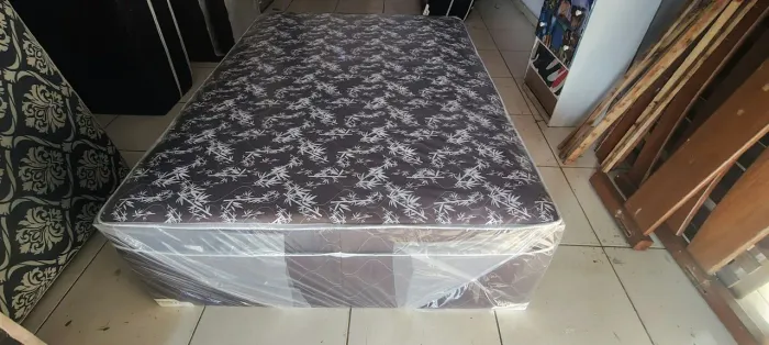 CAMA BOX CASAL ESPUMA ALTA D33 NOVA R$550-ENTREGA GRÁTIS-