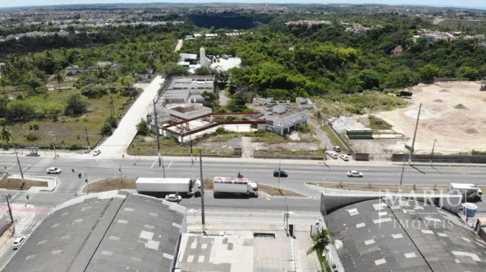 Terreno na Via Expressa - Avenida Menino Marcelo