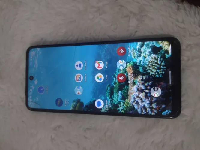 Moto E 40. 64 GB ( com carregador original )