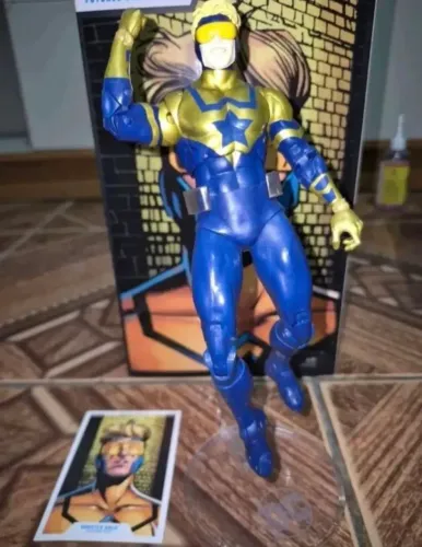 Gladiador dourado dc mcfarlane