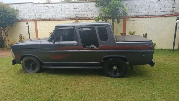 Ford F-1000 Super Diesel / Super Diesel Turbo 1989