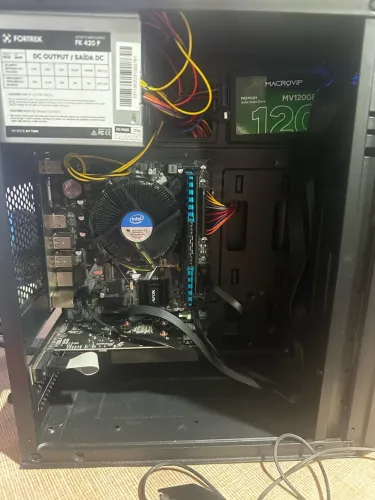 Pc com SSD e placa de vídeo I5