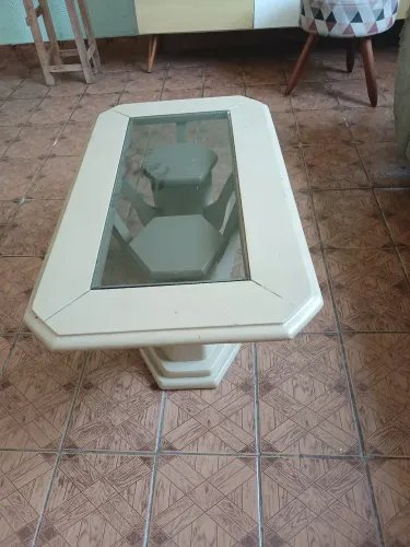 Mesa, Rack, mesinha de centro, banqueta, banco de cabeceira, espelho grande de parede.