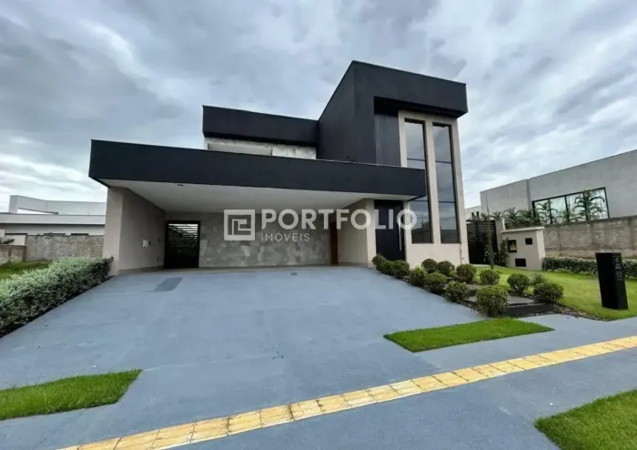 Sobrado alto padrão à venda com 3 suítes no Jardins França, Goiânia