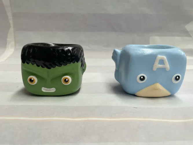 Kit 2 vasos: Hulk e Capitão América - Sem planta