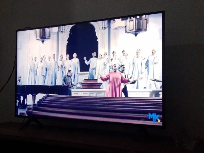 Tv LG, 50 polegadas, pouco mais de 1 ano de uso, em otimo estado, estado de nova.