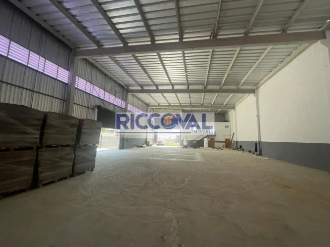 Galpão para Locação no Jardim Vale do Sol, SJCampos, 715m²