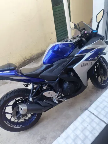 YZF R3 modelo 2016 321cc