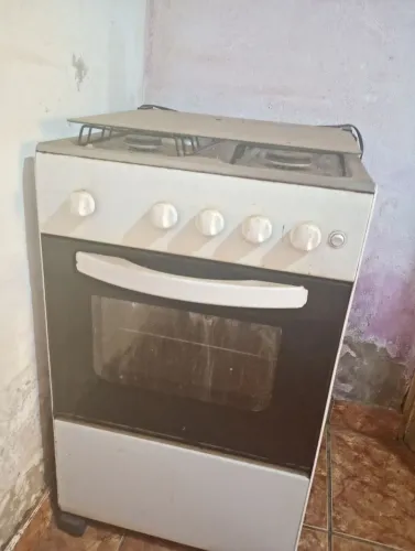 Fogão 4 bocas, branco, pequeno 