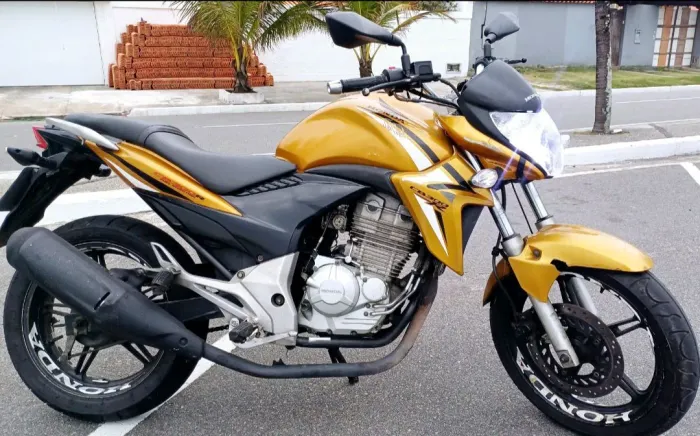 Honda CB 300 2010