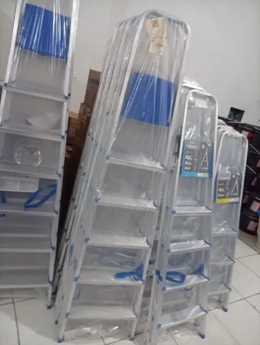 Escadas vários tamanhos fazemos entrega 