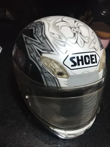 Capacete shoei