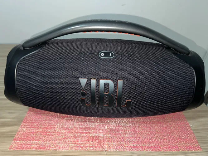 Boombox 3 - linda e moderna Caixa de som portátil.