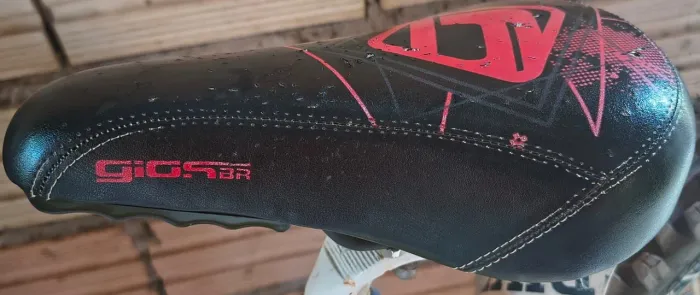 Vendo selim de bicicleta