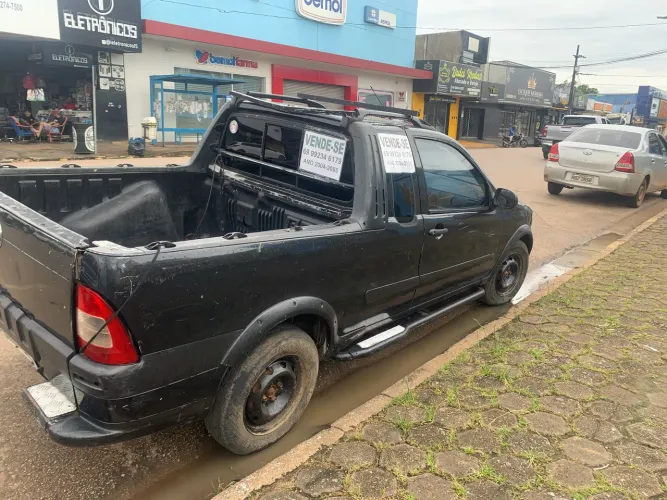 Fiat Strada Adv/adv Tryon 1.8 MPI Flex 8V CE 2005