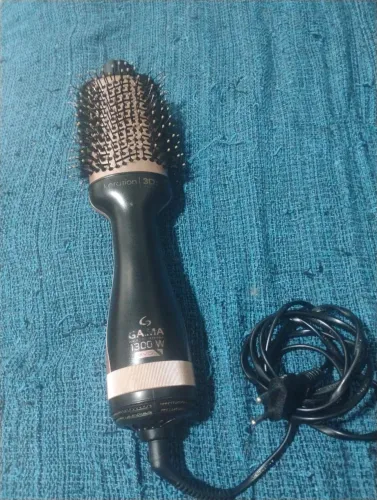 Escova secadora de cabelo