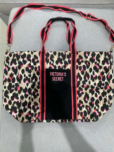Vendo MALA DE VIAGEM GRANDE VICTORIA SECRETS
