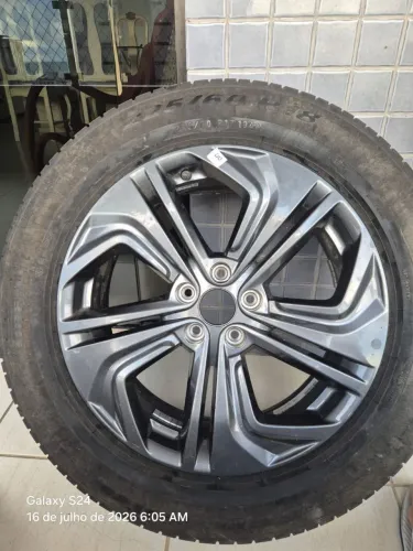 Pneu e roda do Tiggo 7 sport
