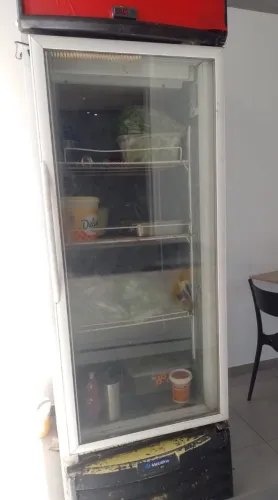 Geladeira cervejeira usada