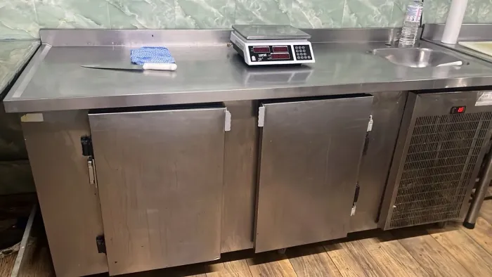 Frezzer inox cozinha industrial 4 portas com pia
