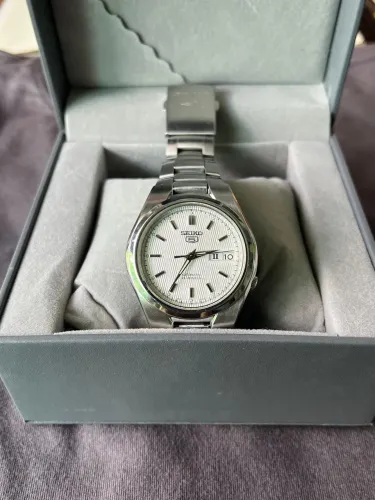 Relógio Seiko 5 SNK601