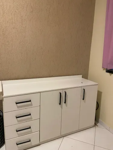 Vendo cômoda branca