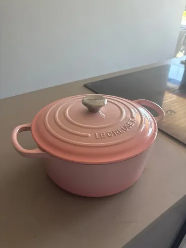 Le Creuset Panela Redonda Signature ferro fundido