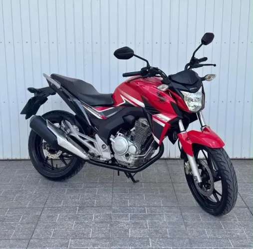 Vendo Honda CB 250 2022