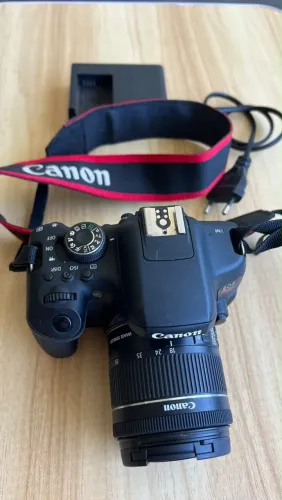 Câmera Cannon T6i