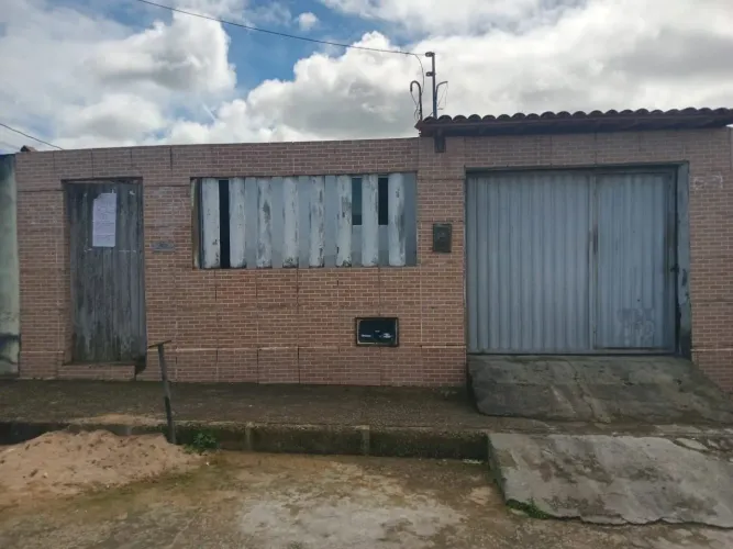 Vende-se no Santa Inês QD n-09