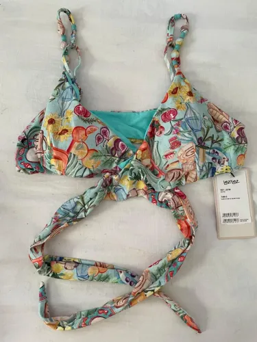 Vendo parte superior de biquíni. Novo.