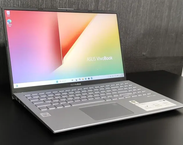 Notebook Asus 12 ram processador i3 SSD 128gb tela 15.6 nota e garantia