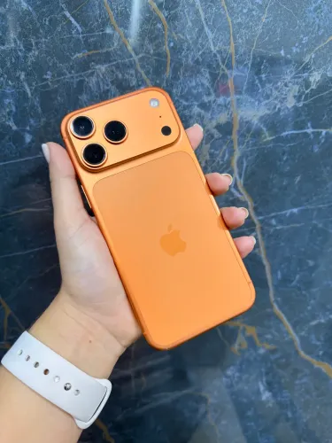 Iphone 17 Pro Max 256gb Laranja (seminovo)