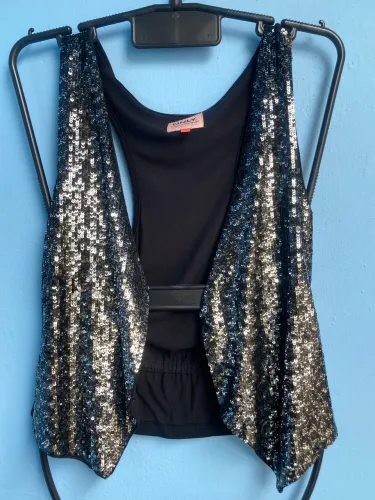 Colete Preto Brilhante com Paetê, Tam M