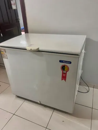 Vende-se freezer