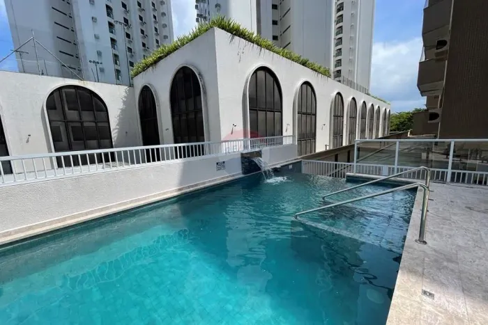 Apartamento Luxuoso no Guarujá Próximo à Praia