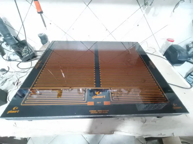 Pista quente/ vidro termoelétrico/ buffet e restaurante/ 70x57 / Retirar em Santa Maria