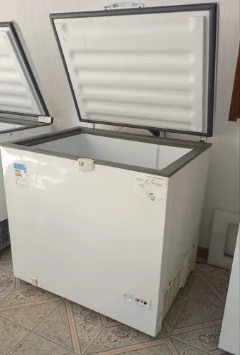 Vendo frezzer consul horizontal 307 l
