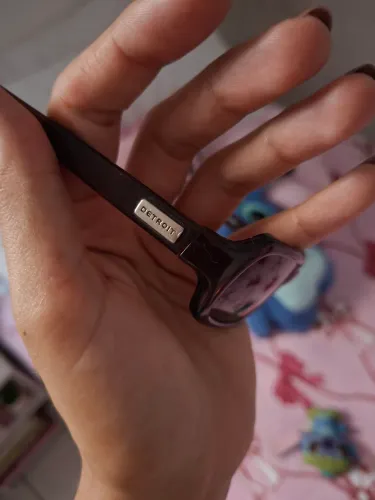 Vendo esse óculos de sol detroit Eyewear e esse outro estilo de sol tbm